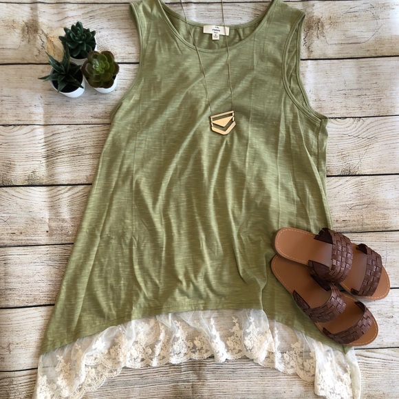 Tops - Lace open back tank